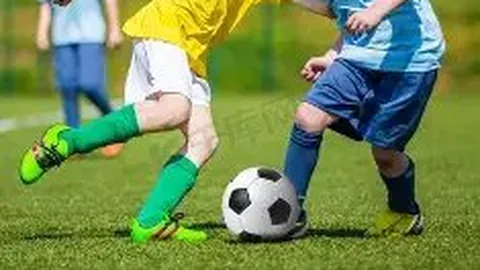 《科克揭秘进球谜团：今日进球无迹可寻，维尼修斯离场风波引众猜疑！西甲激情对决直播中》